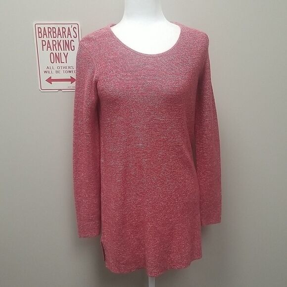 sahalie Tops - SAHALIE RED AND WHITE KNIT TUNIC.